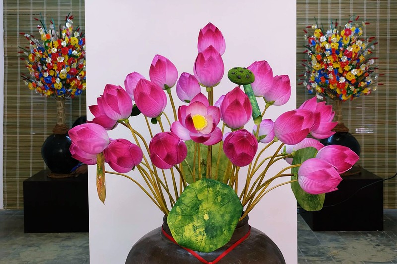 Hoa sen giấy Thanh tiên Huế
